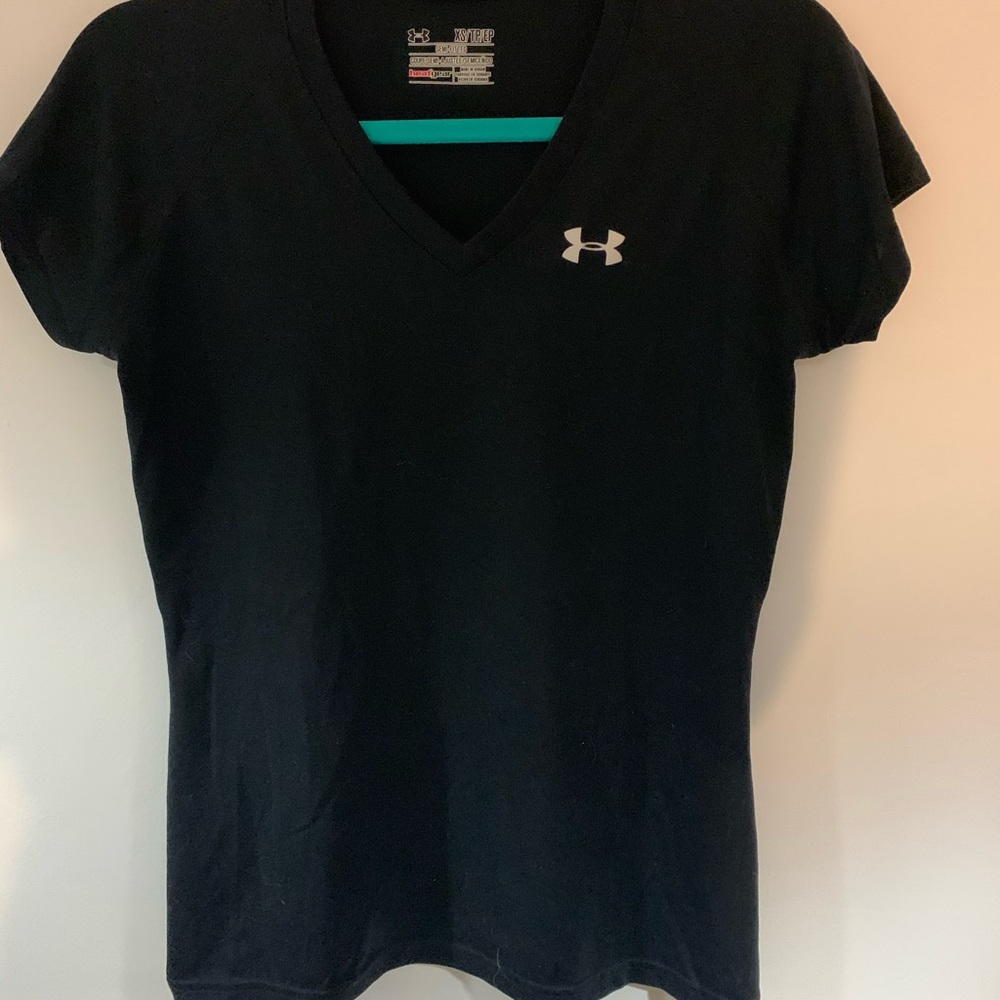 Black underarm workout T-shirt